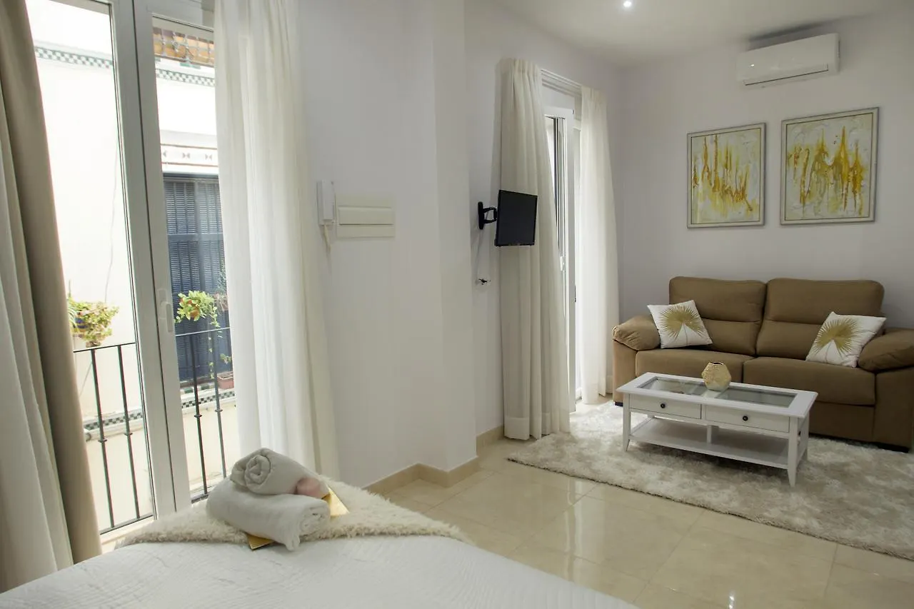 Panther Home Luxury Dreams Sevilla 0*, Seville