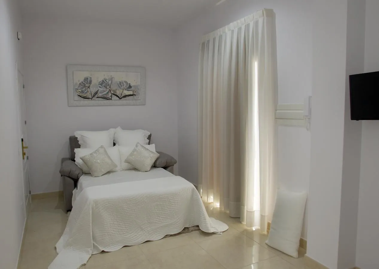 Panther Home Luxury Dreams Sevilla 0*, Seville